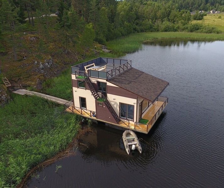 Плавучая гостиница HouseBoat Ковчег